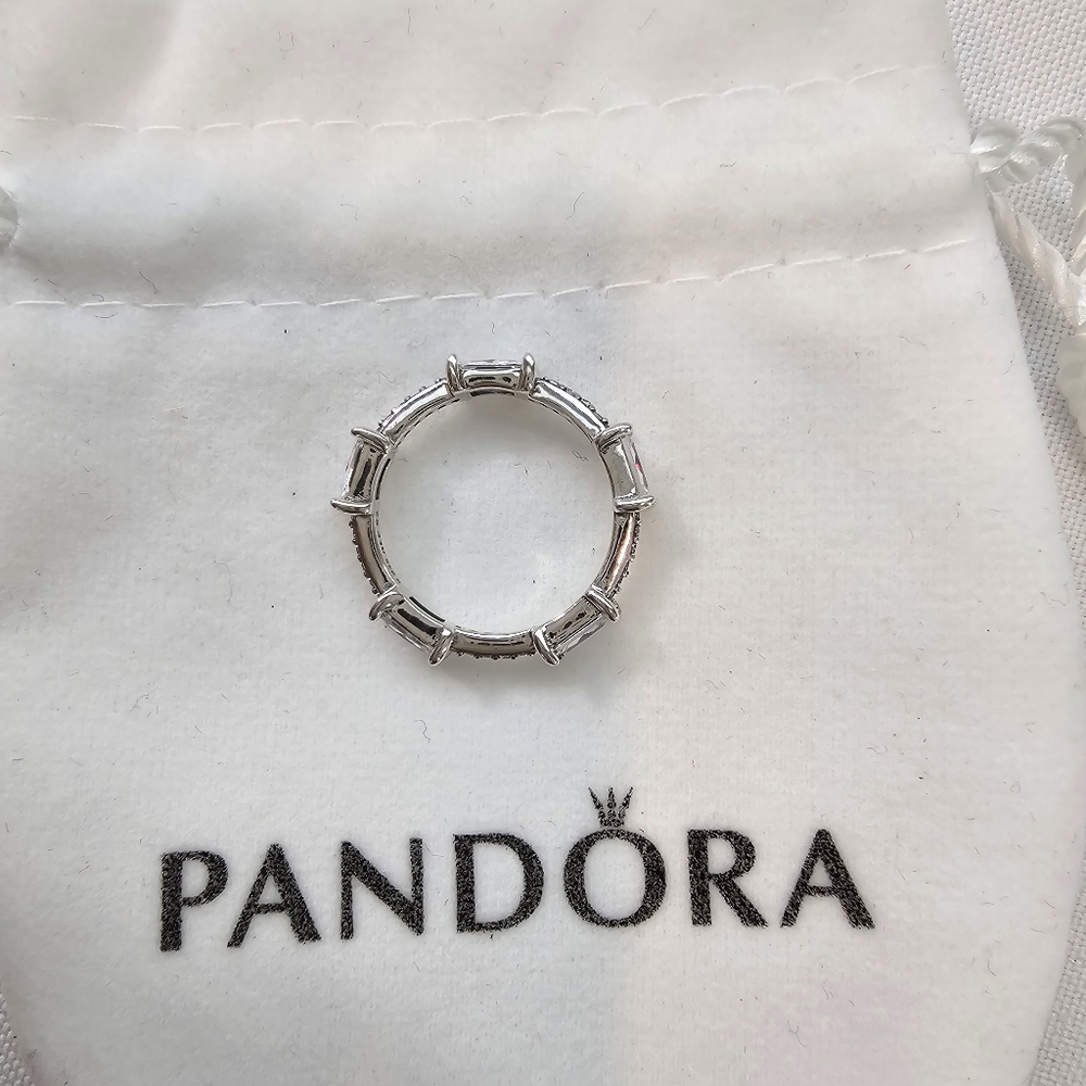 Ring - Picture 2 of 4